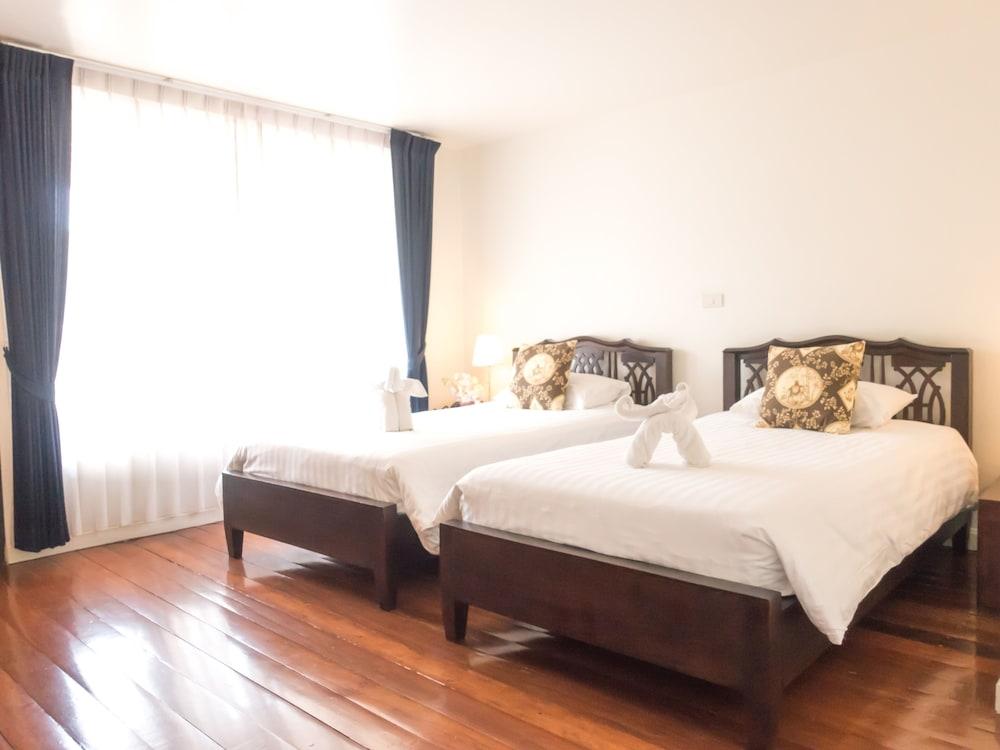Готель Ssip Boutique Dhevej Bangkok (Adults Only) Екстер'єр фото