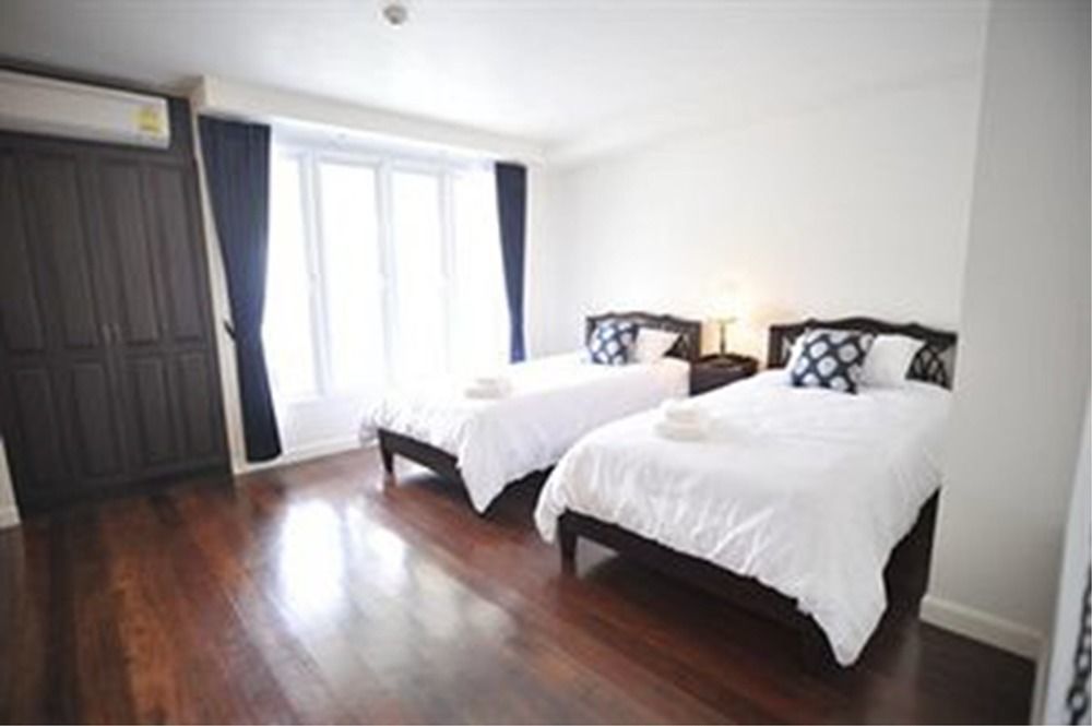 Готель Ssip Boutique Dhevej Bangkok (Adults Only) Екстер'єр фото