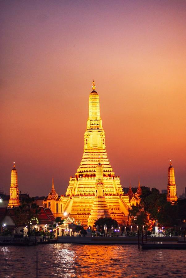 Готель Ssip Boutique Dhevej Bangkok (Adults Only) Екстер'єр фото