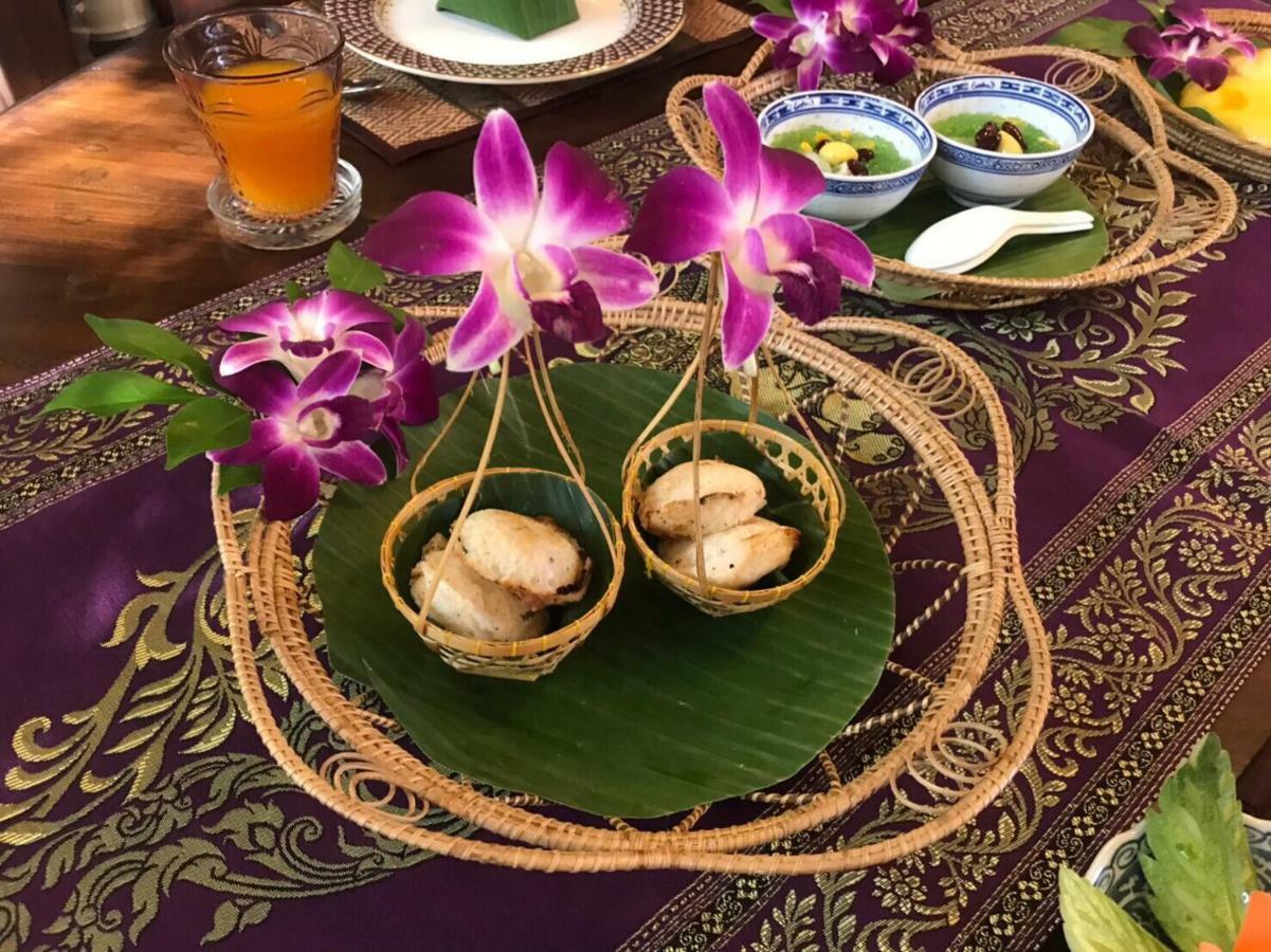 Готель Ssip Boutique Dhevej Bangkok (Adults Only) Екстер'єр фото